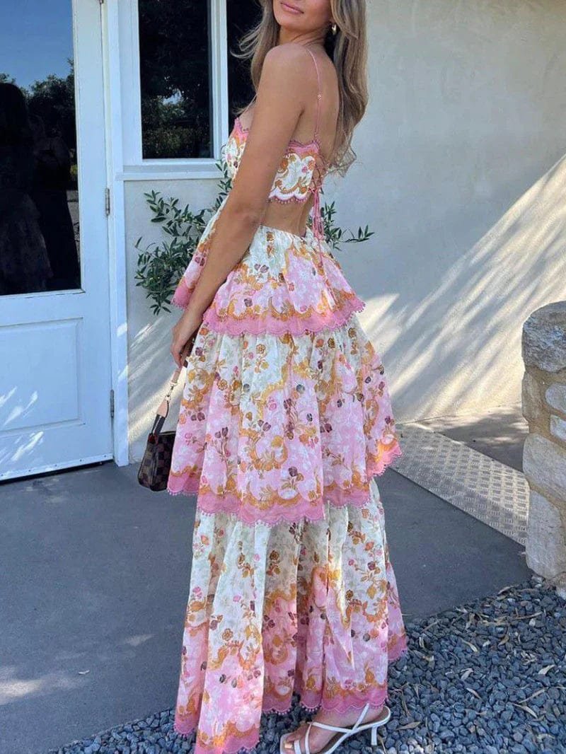 Robe longue fleurie à volants rose doux papillon