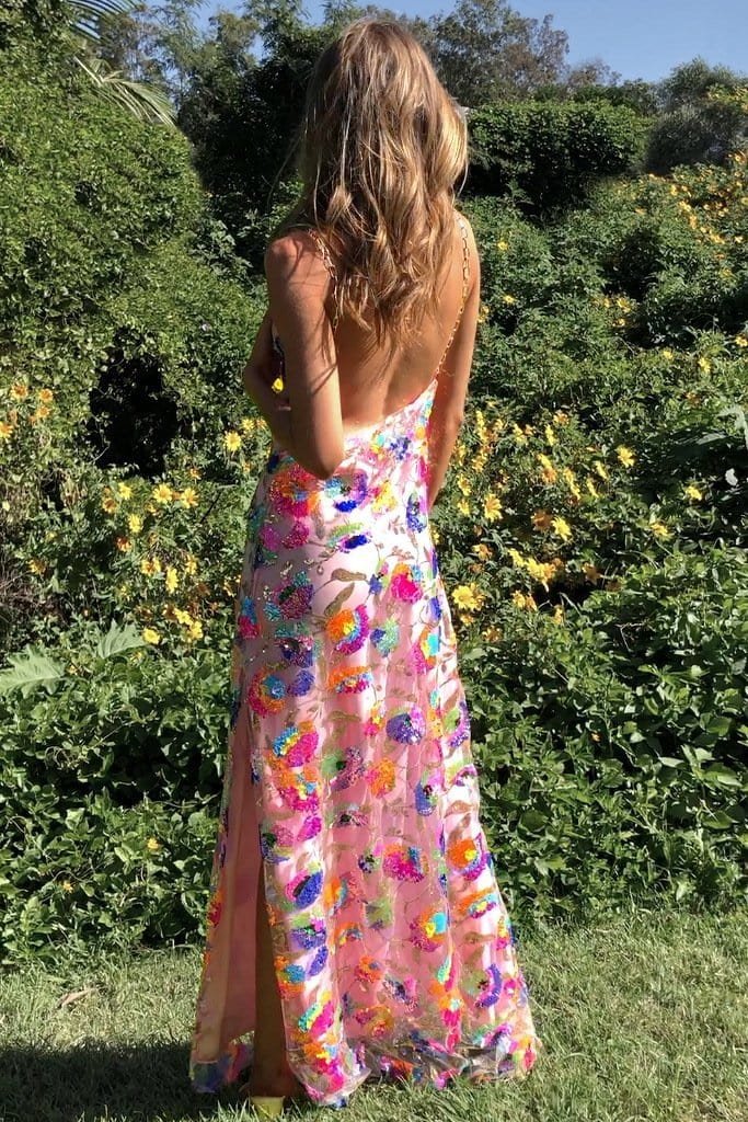 Robe longue fleurie rose vue de côté étoile