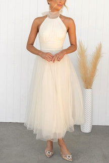 Robe élégante rose pâle grâce