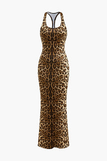 Robe longue léopard moulante vue de face soleil