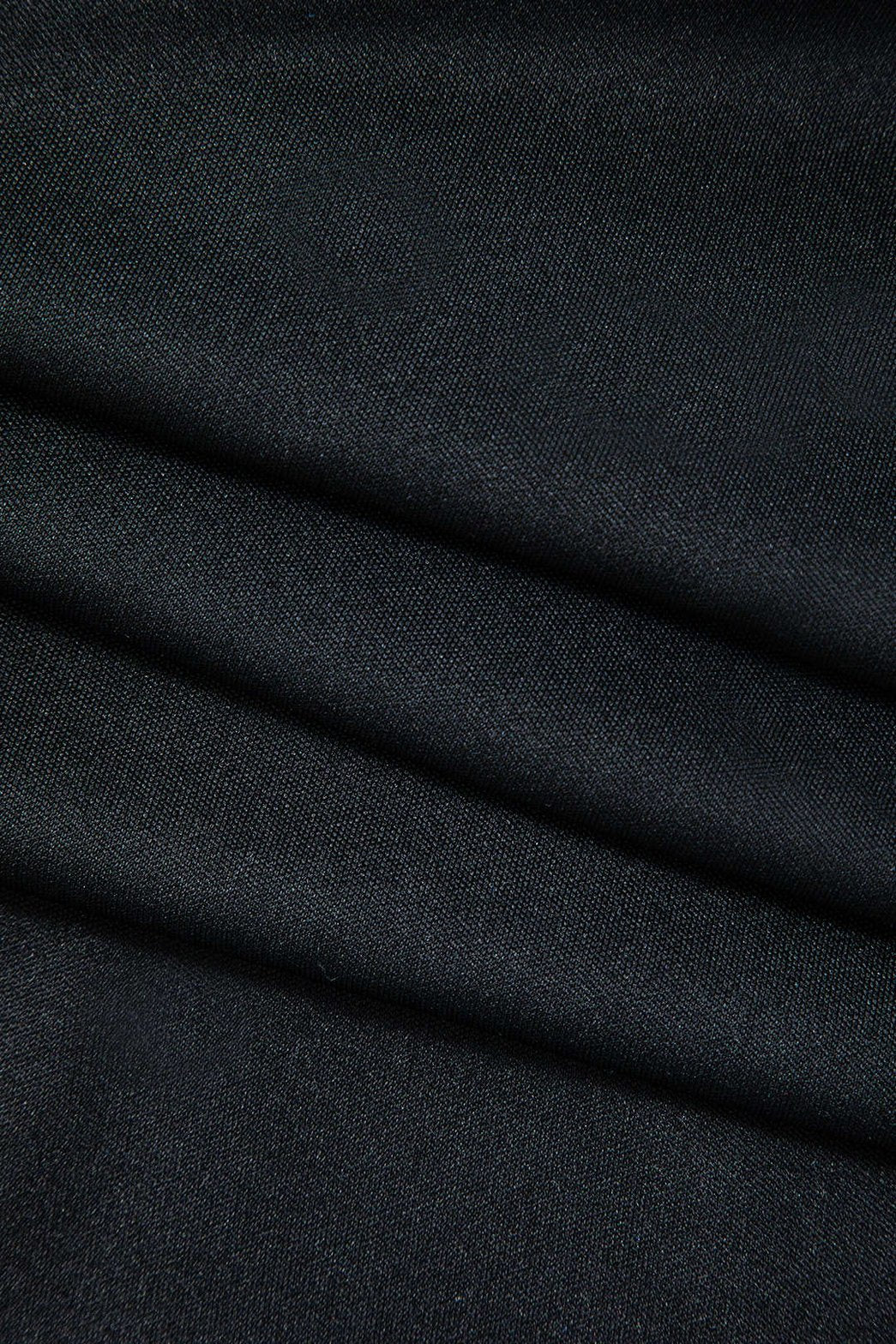 Robe noire ajustée soirée perle