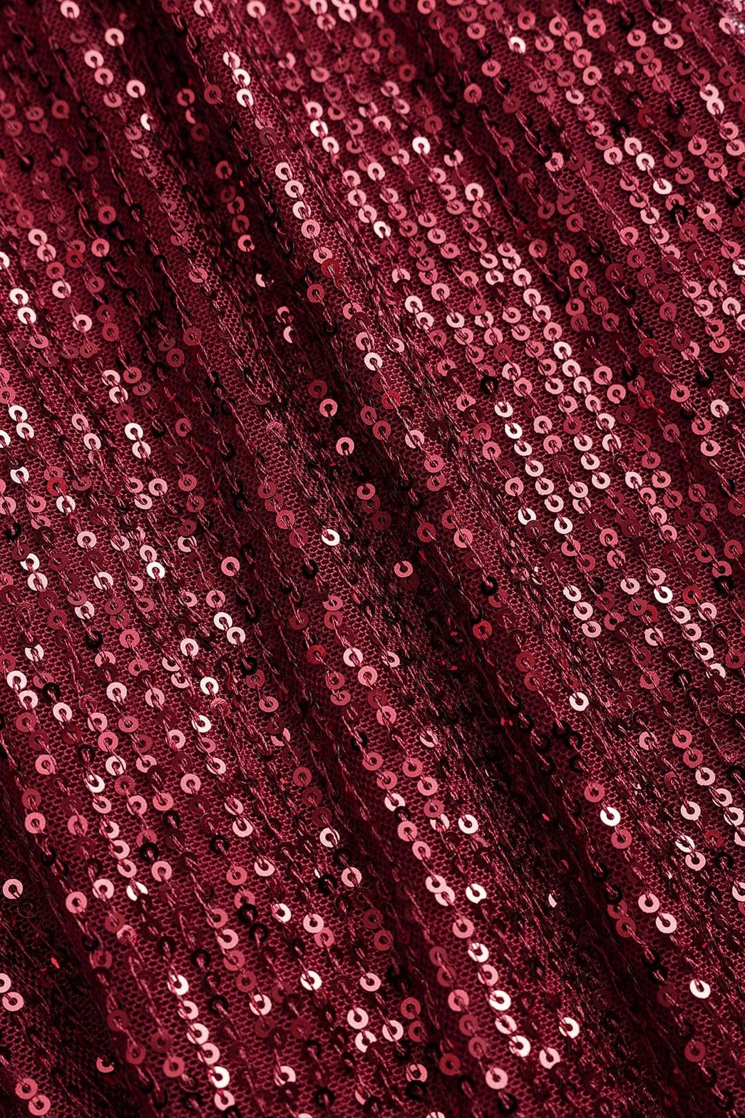Robe longue à sequins bordeaux vue de profil soleil