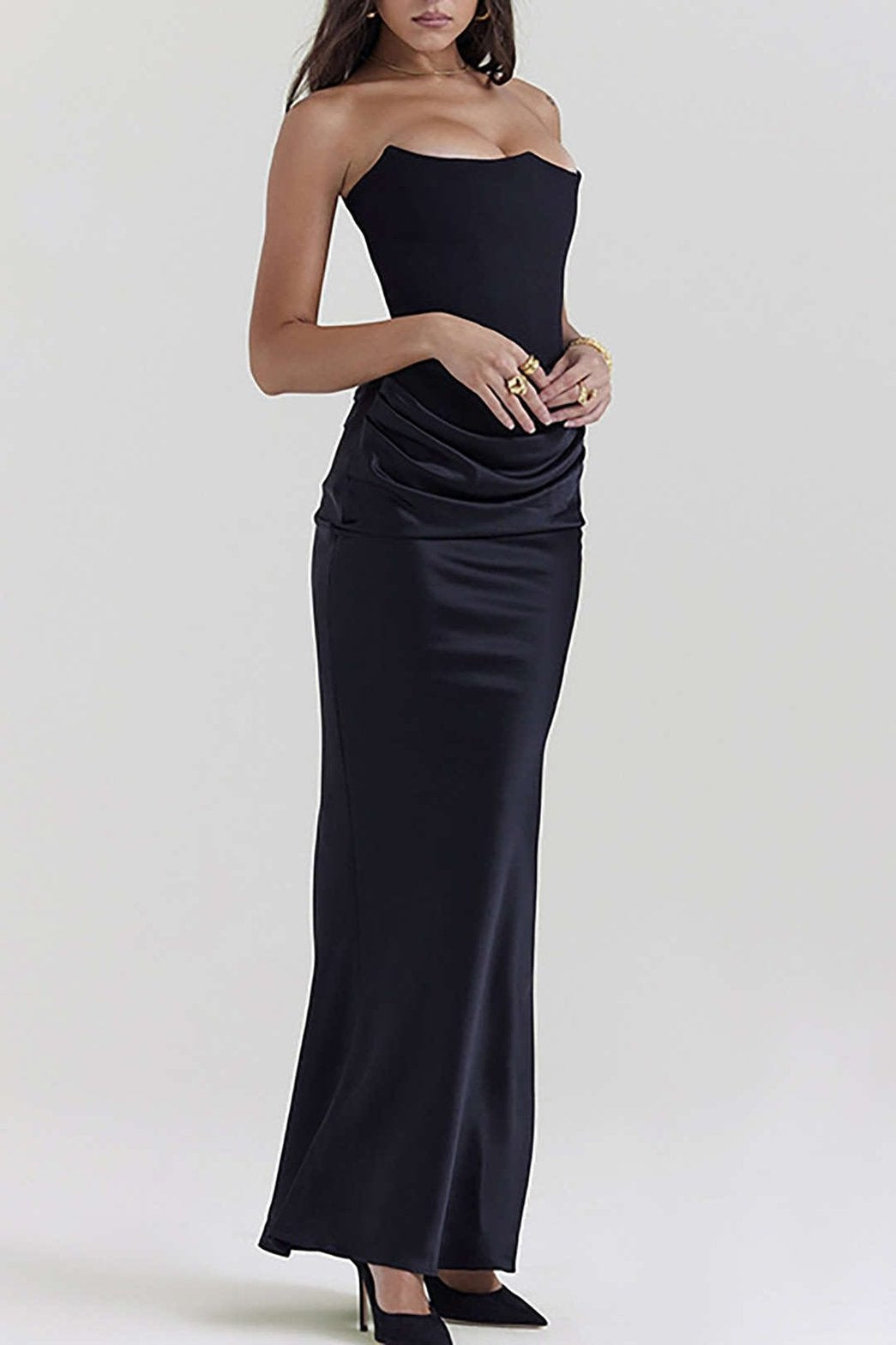 Robe de soirée longue noire diamant