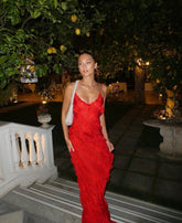 Robe longue à volants rouge passion céleste