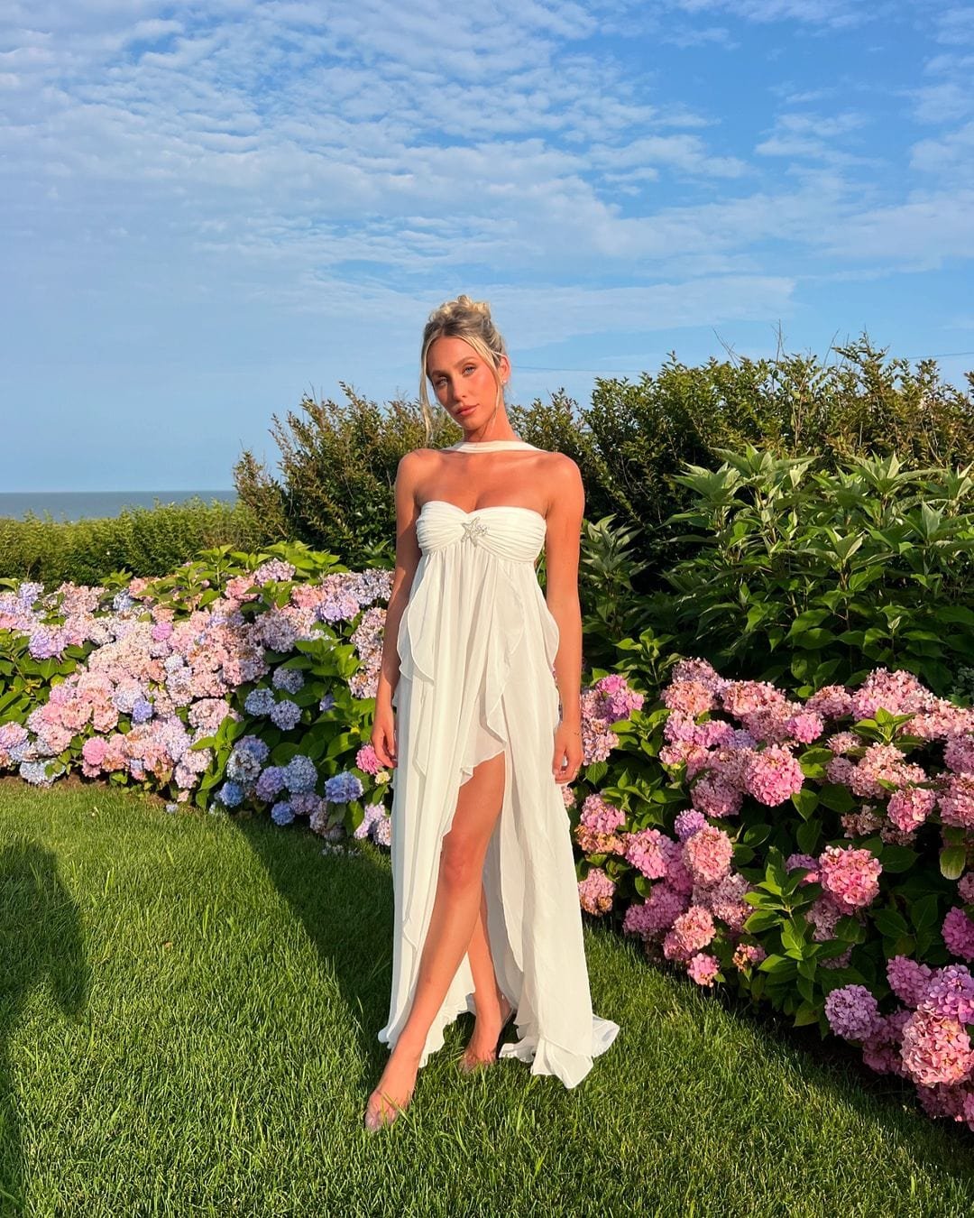 Robe dentelle volants cascade