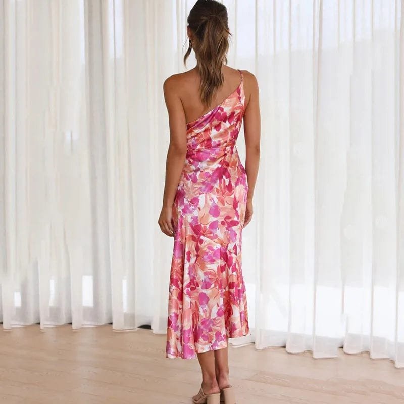 Robe asymétrique fleurie rose vue de dos étoile