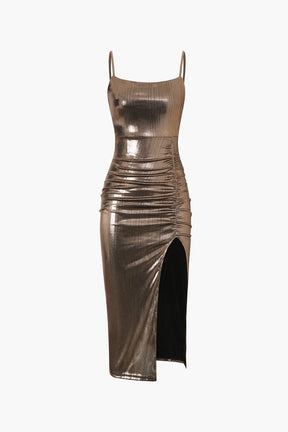 Robe midi métallisée vue de face étincelle