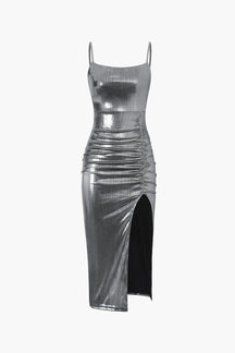 Robe midi métallisée vue de dos glamour