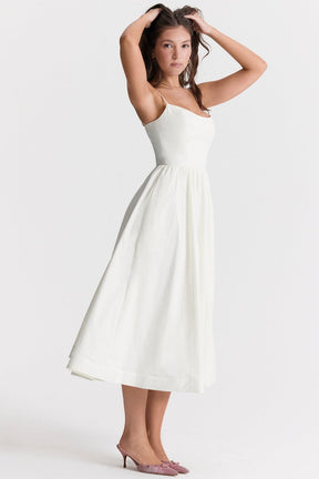 Robe Midi Élégante à Bretelles
