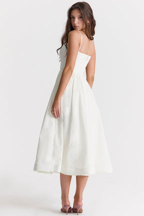 Robe Midi Élégante à Bretelles