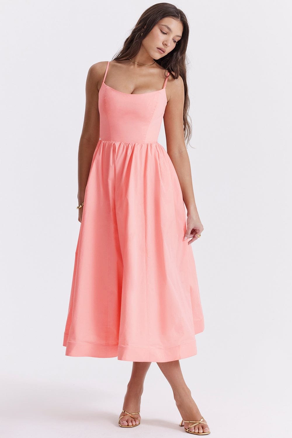 Robe Midi Élégante à Bretelles