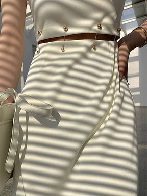 Détail découpe robe midi jade