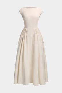 Robe midi plissée élégante vue de face douceur