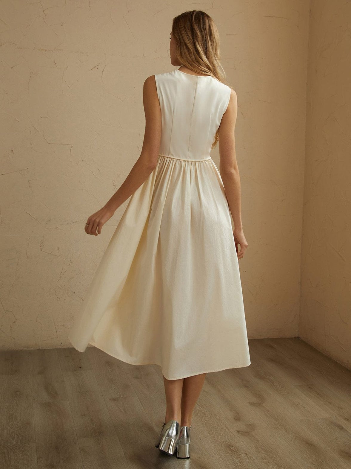 Robe midi élégante vue complète liberté