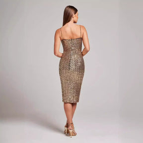 Robe midi moulante vue de côté lune