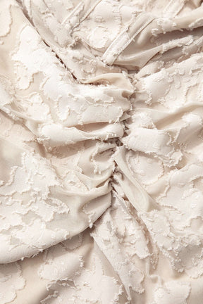 Vue d'ensemble robe midi élégante saphir