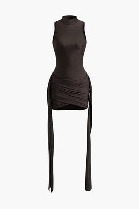 Robe moulante noire col montant élégante doux