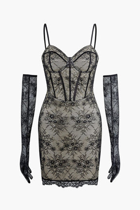 Robe corset en dentelle noire élégante magique