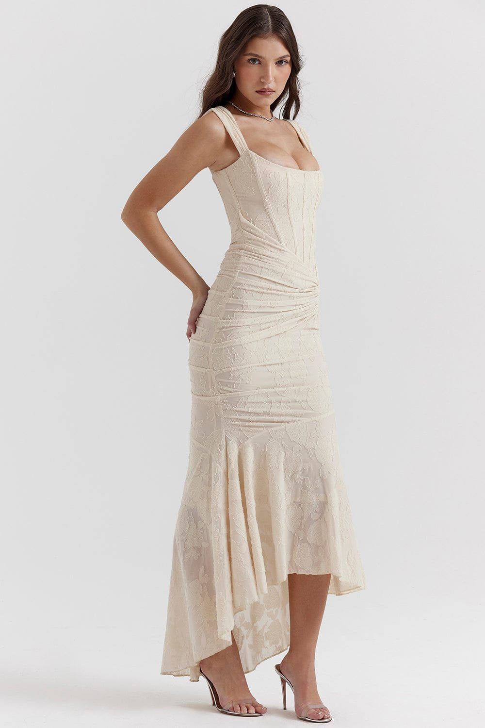 Robe midi raffinée rubis
