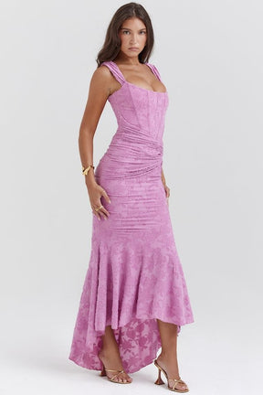 Robe moulante décolleté nuage