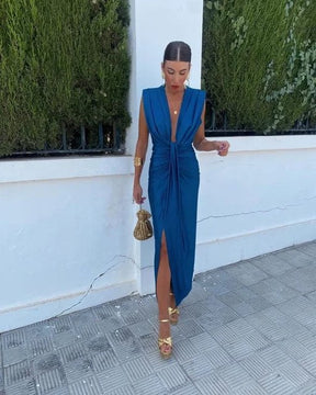 Robe décolletée plissée vue de face étoile