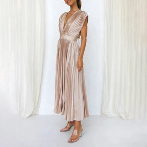 Robe plissée vue de dos douceur