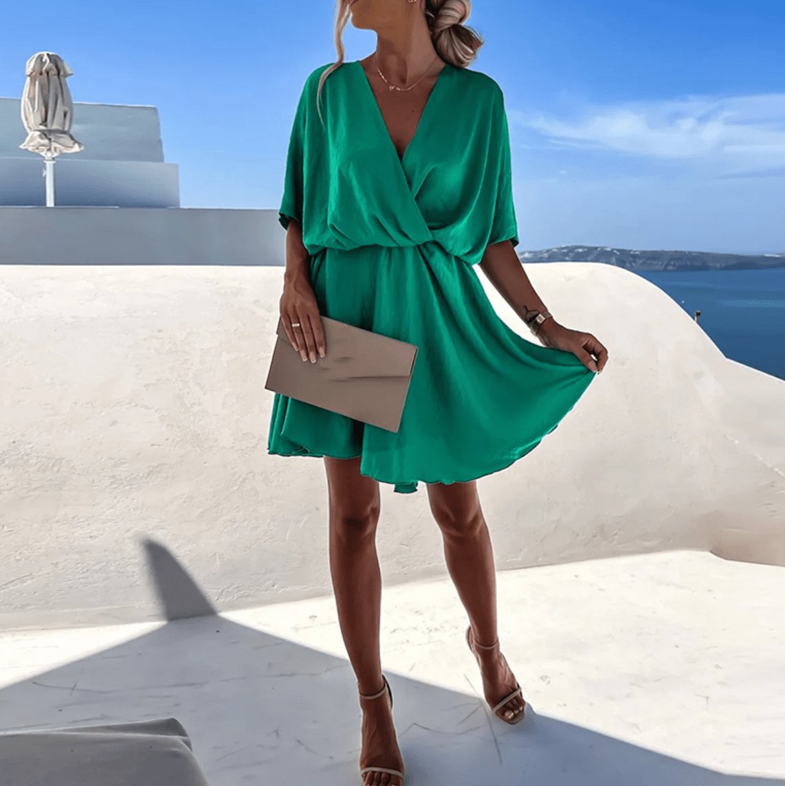 Robe élégante verte portefeuille soleil