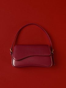 Sac baguette bordeaux élégant soleil