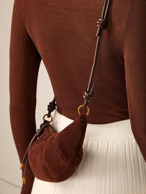 Sac croissant de lune porté épaule harmonie