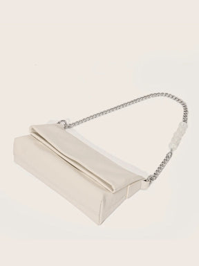 Sac bandoulière en cuir blanc cassé vue intérieure étoile