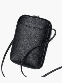 Vue détaillée sac cuir noir raffiné perle