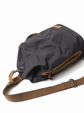 Sac bandoulière vintage en toile grise vue arrière cascade