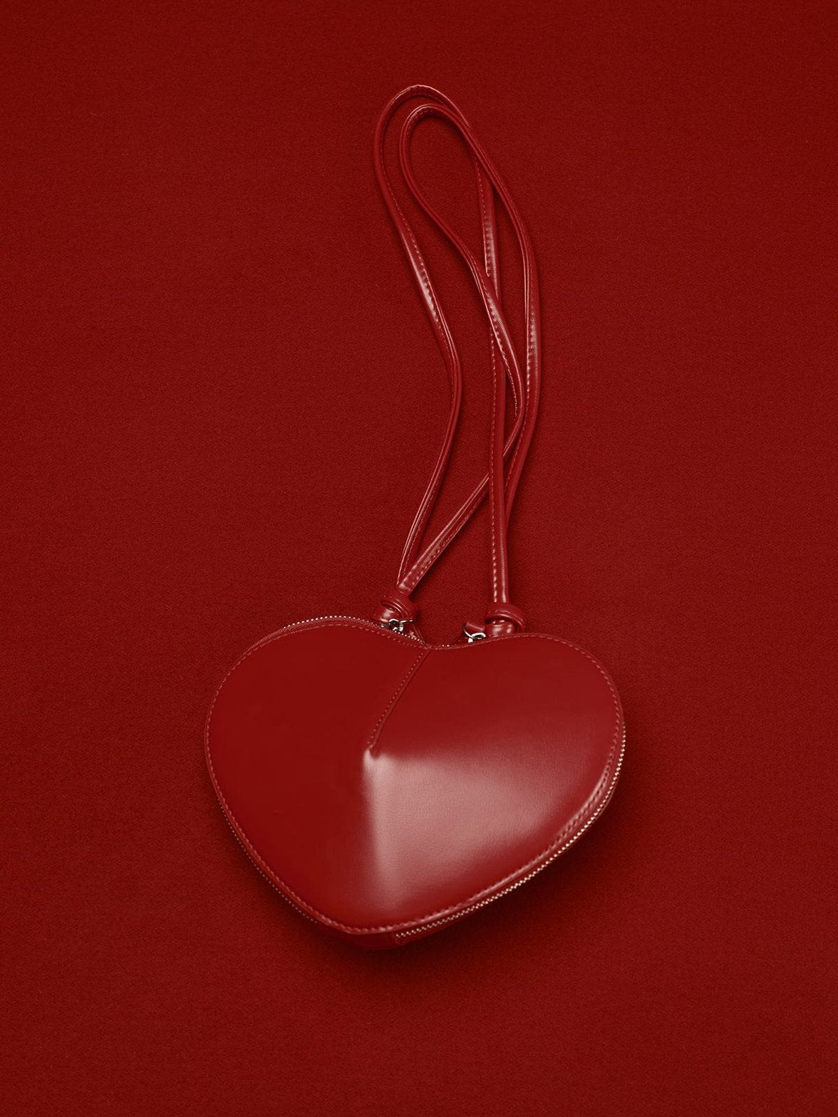 Sac cœur rouge vue de face étoile