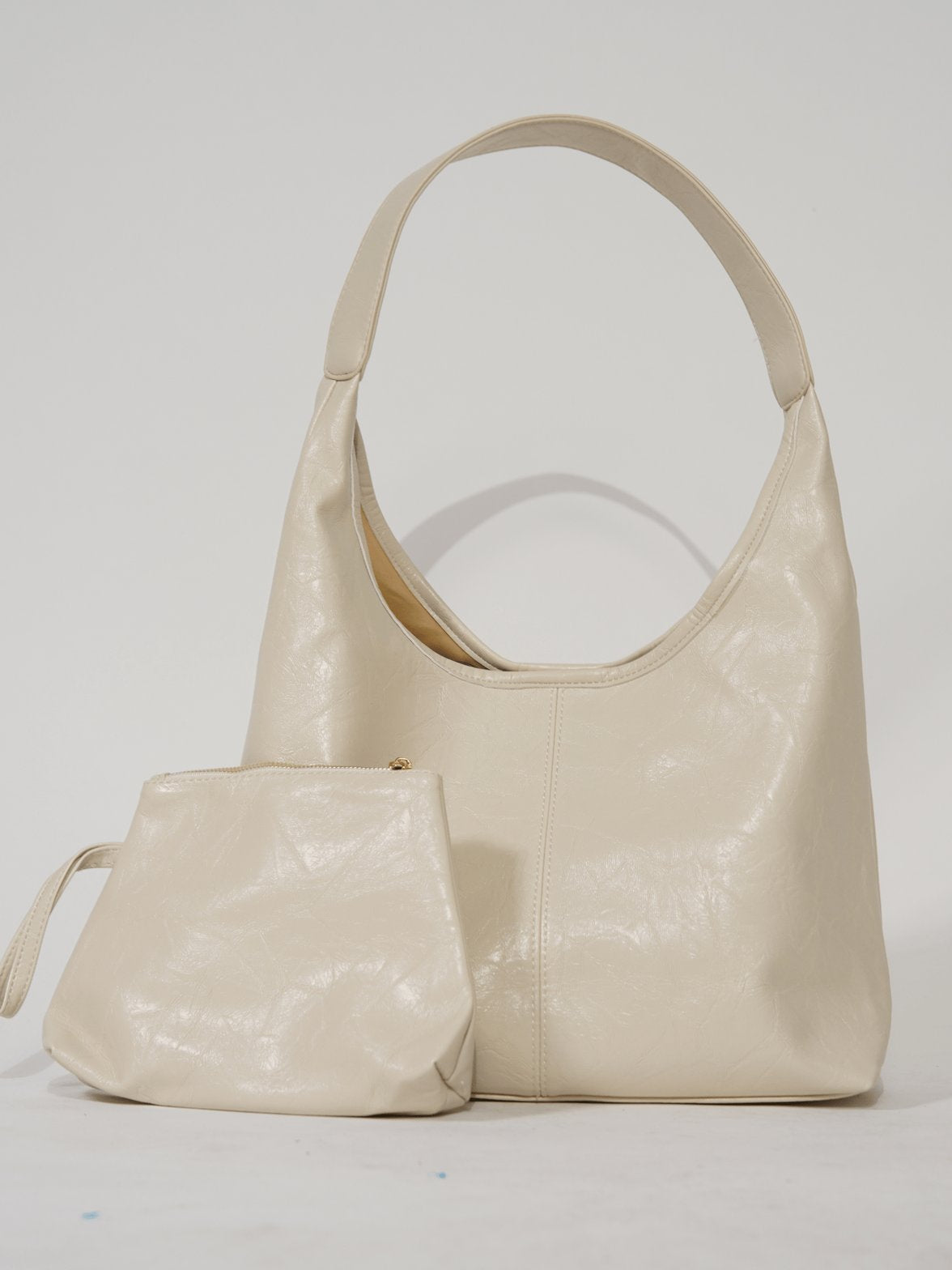 Sac hobo noir porté épaule force