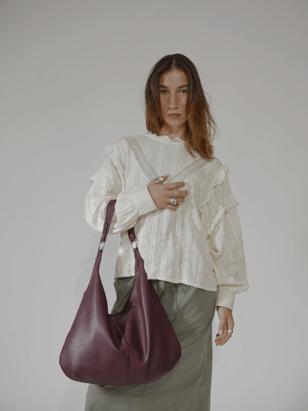 Détail couture sac hobo velours