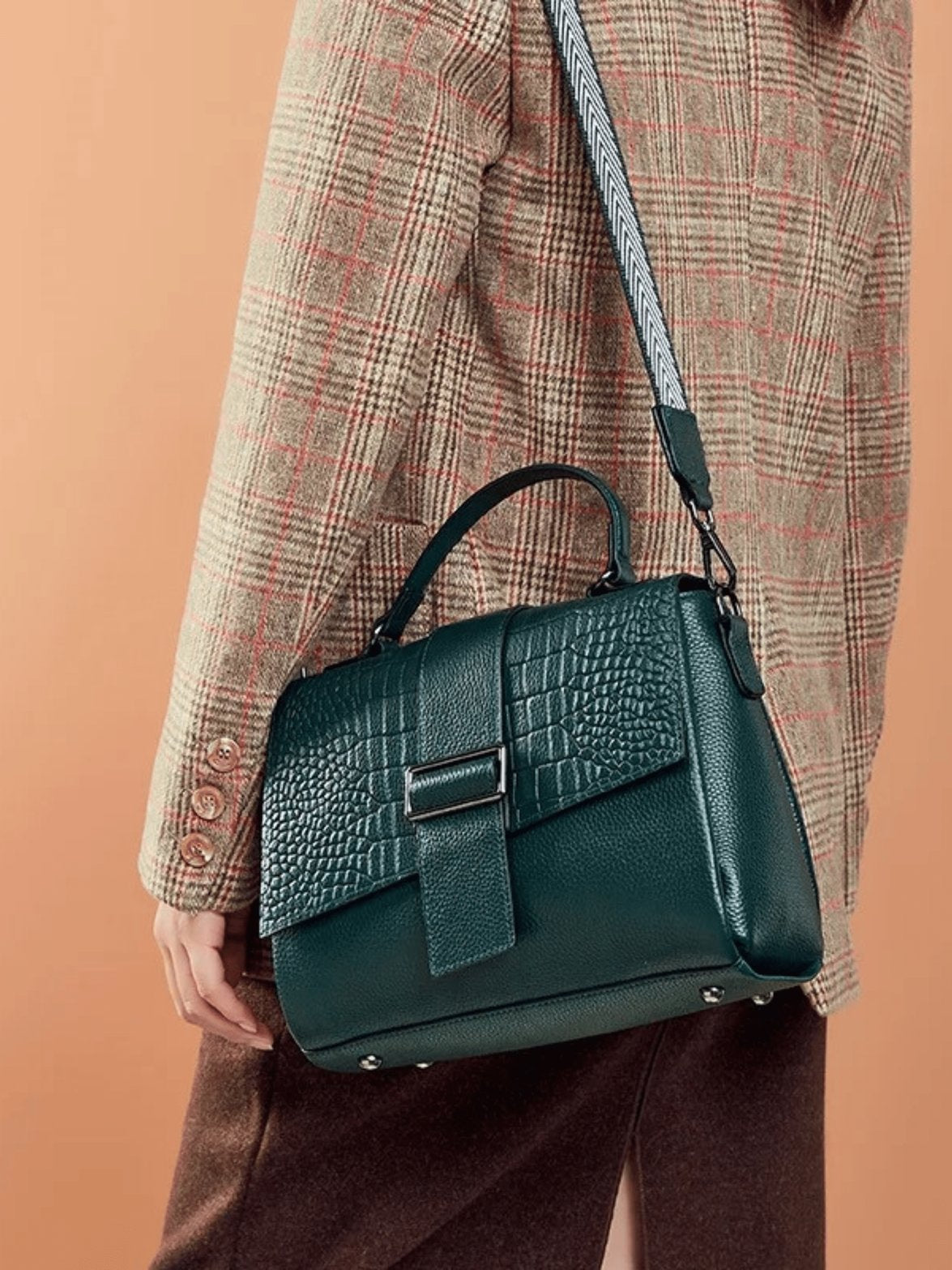 Sac en cuir motif alligator vue intérieure mystère
