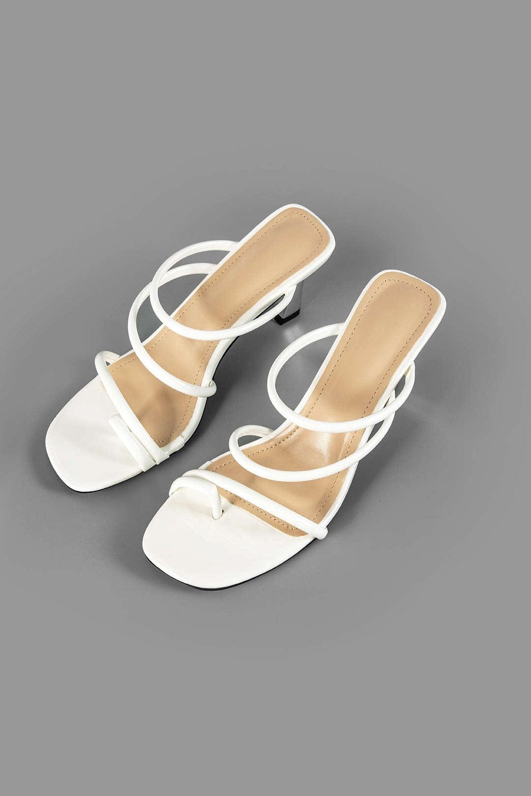 Sandales blanches élégantes à lanières - Douceur