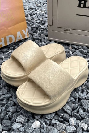 Sandales plateforme blanches vue semelle nuage