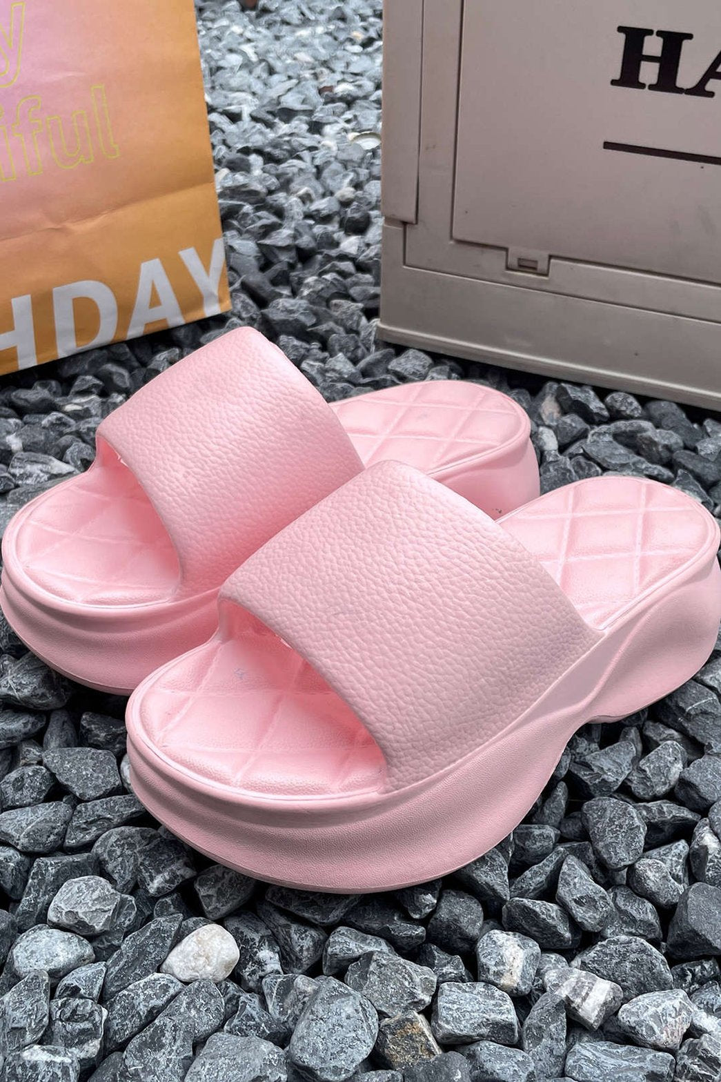 Sandales plateforme blanches vue arrière vague