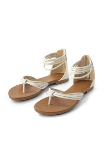 Sandales plates élégantes en cuir blanc soleil