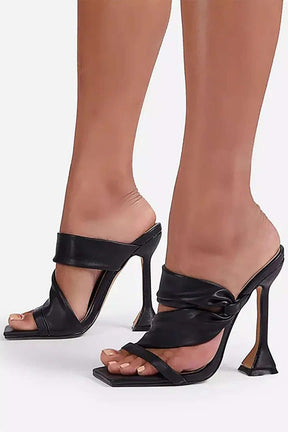 Sandales dorées vue diagonale jade