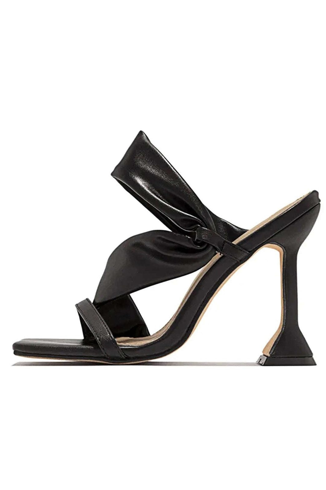 Sandales dorées vue complète saphir