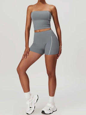 Short sportif bleu détail blanc cristal