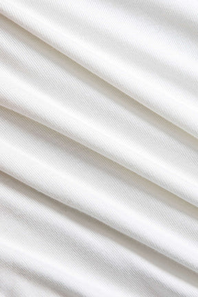 T-shirt blanc col V ajusté détail tissu lune