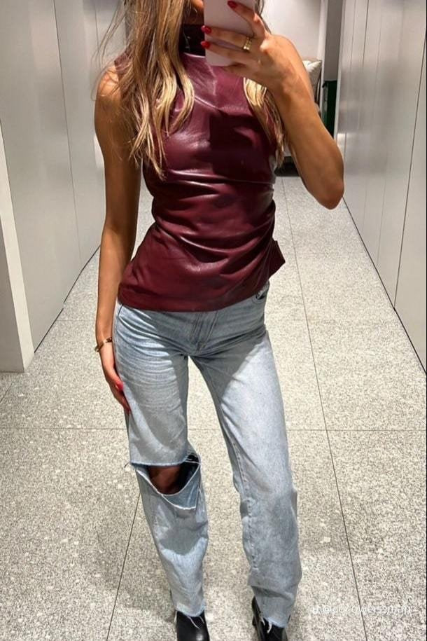 Top en cuir porté profil étoile