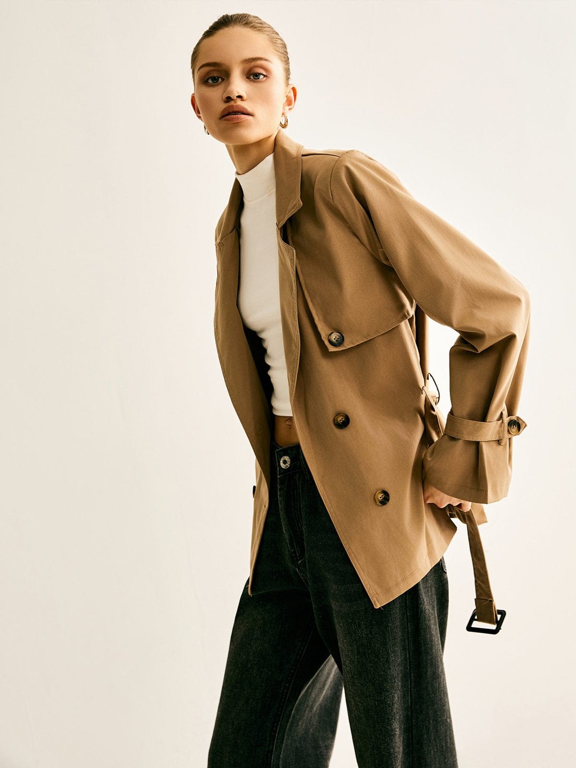Trench beige vue latérale rosée