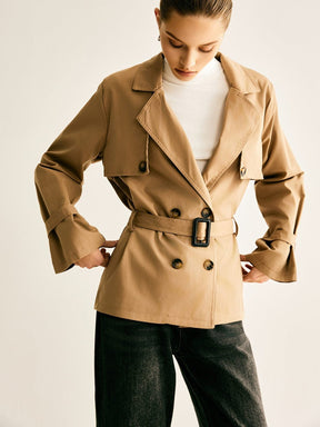 Trench beige vue de dos nuage