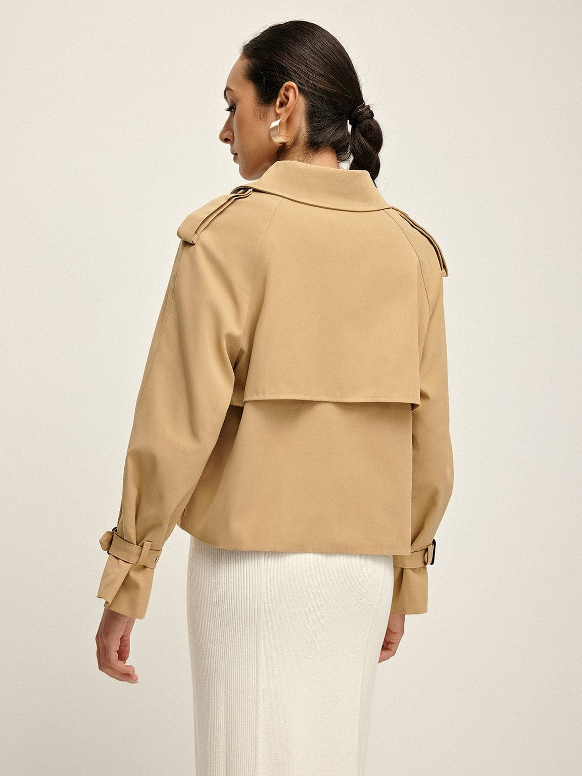 Trench-coat élégant détail col pluie