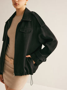 Trench-coat noir élégant douceur