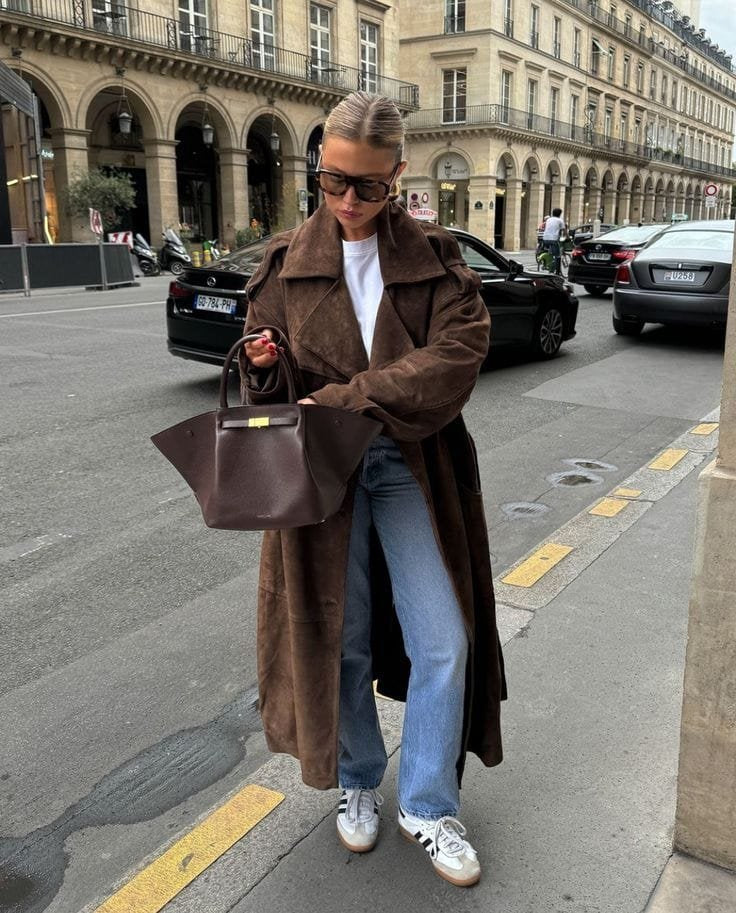 Trench long velours luxueux rubis